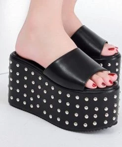 Own Saviour New In Rivet Stud Platform Sandals