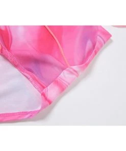 Own Saviour Pink Marble Swirl Point Crop