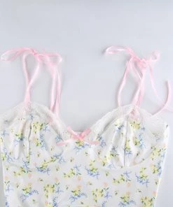 Own Saviour Floral Tie Cami Crop Tees + Tops