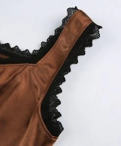 Own Saviour Lace Satin Crop