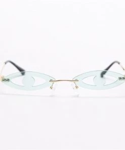 Own Saviour Eyes Outlook Shades